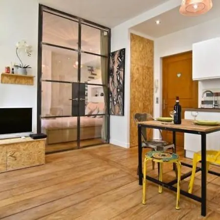 Exceptionnel Loft Vieil Mer A Pieds Αντίμπ