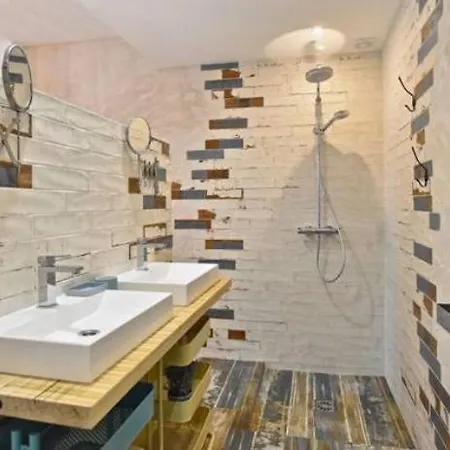 Exceptionnel Loft Vieil Mer A Pieds * Αντίμπ